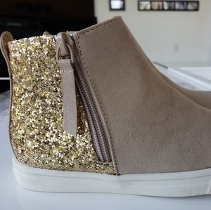 Kids shoes brand new